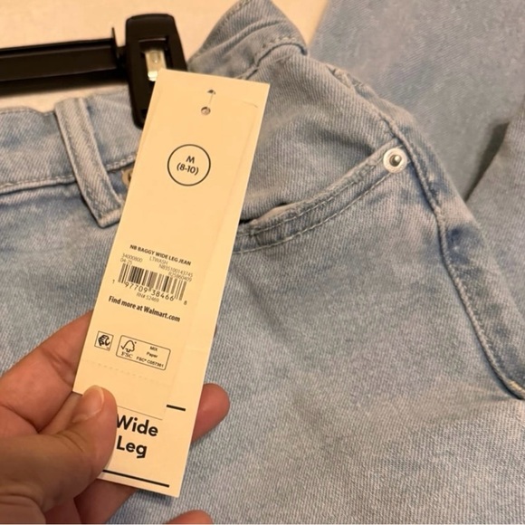 No Boundaries Women’s and Women's Plus High Rise Baggy Wide Leg Jeans, 32'' Ins - Picture 2 of 7